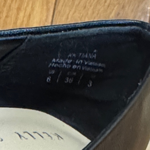 Kelly & Katie / KK Tiana Black Pump Heels - Picture 7 of 8